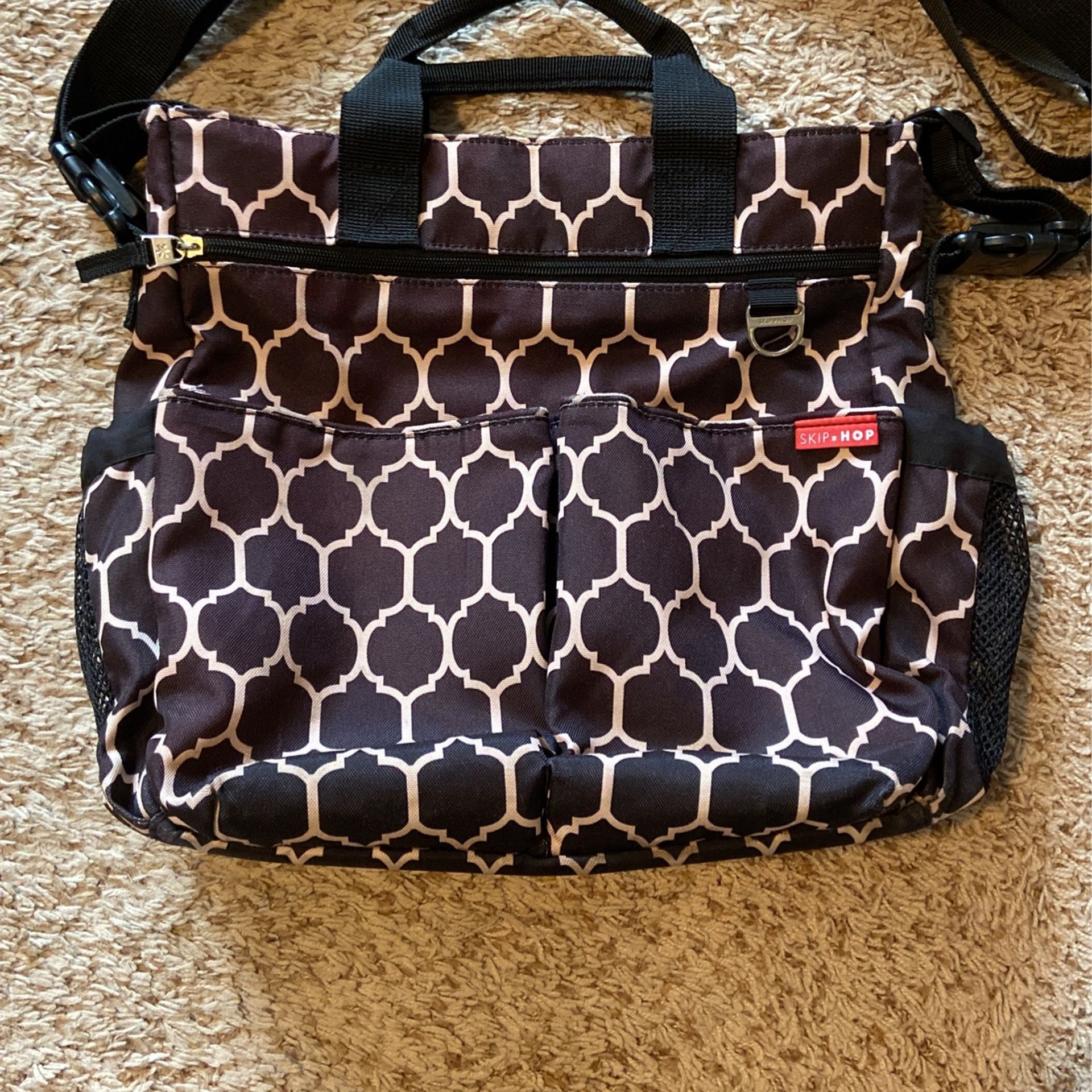 Skip Hop Diaper Bag With Diaper Changing Pad