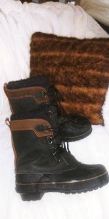 Khombu Mens Snow Boots size 8 Steel Shank or Women size 10 Work Boots