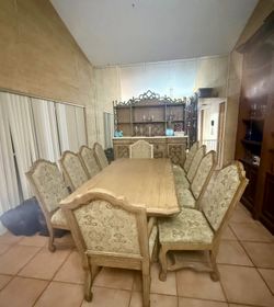 Stunning Solid Wood Dining Room Table with 10 Chairs & Matching China Chest