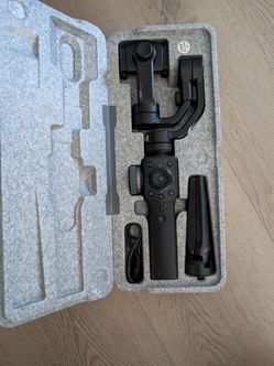 Zhiyun Smooth 4 Phone gimbal
