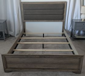 Upholstered queen size wood bed frame w/UPGRADES! NICE CONDITION, BEAUTIFUL