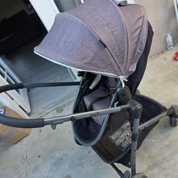 Evenflo Pivot Vizor Stroller