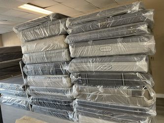 QUEEN MATTRESSES‼️NEW $149🤯