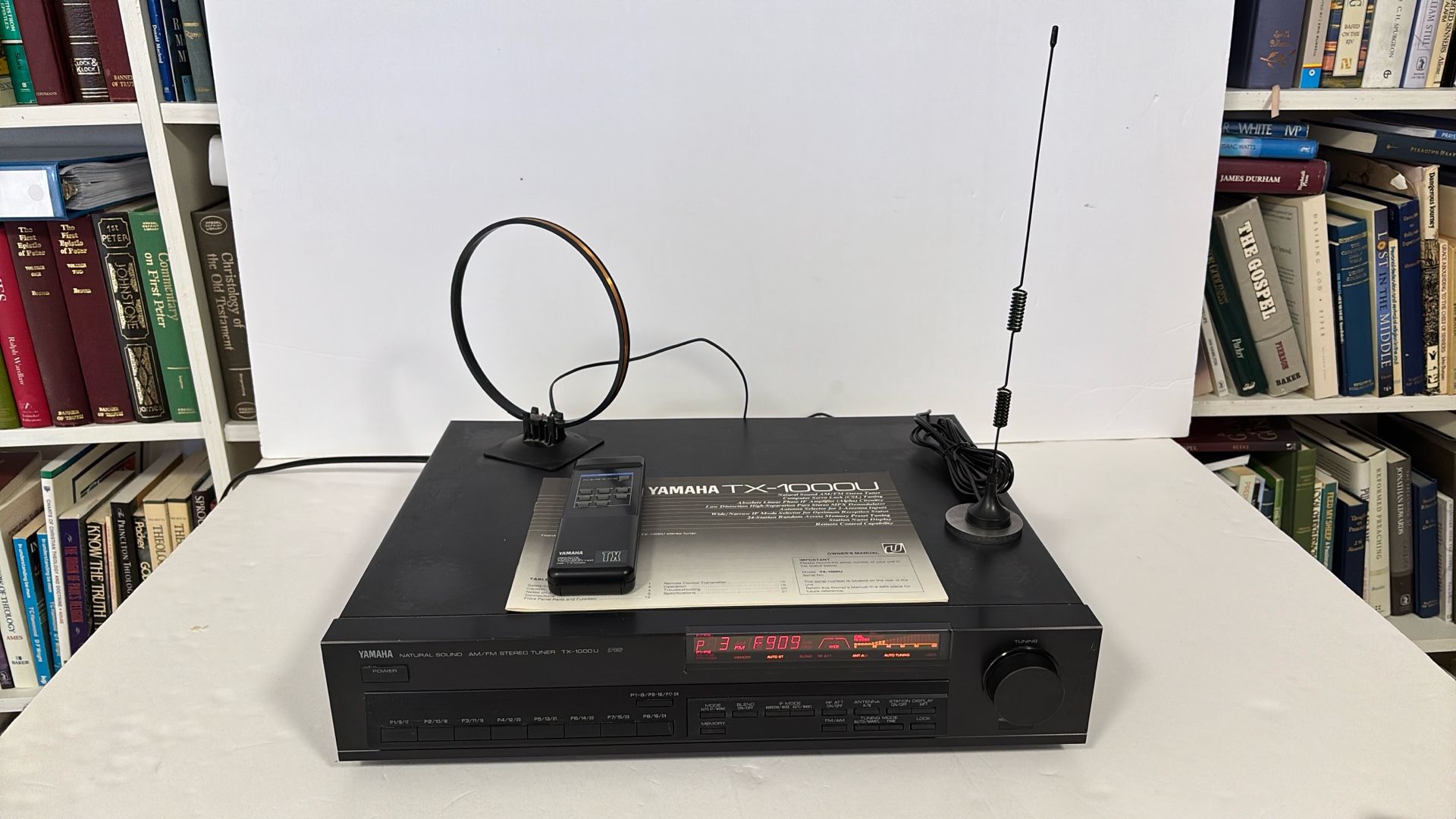 AM/FM Tuner