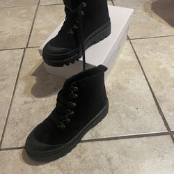 Black Boots
