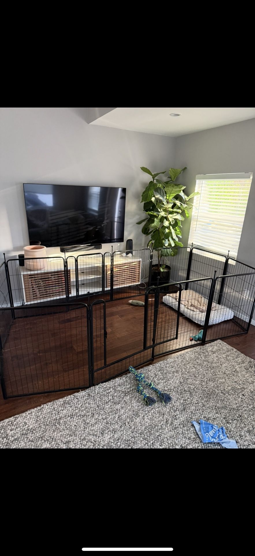 Rollick Dog Playpen - 16 Pannels