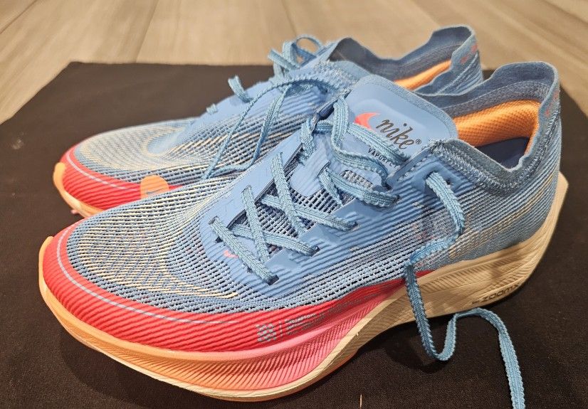 Likr New  Size 6.5  Nike ZoomX Vaporfly Next% 2 Running Shoes