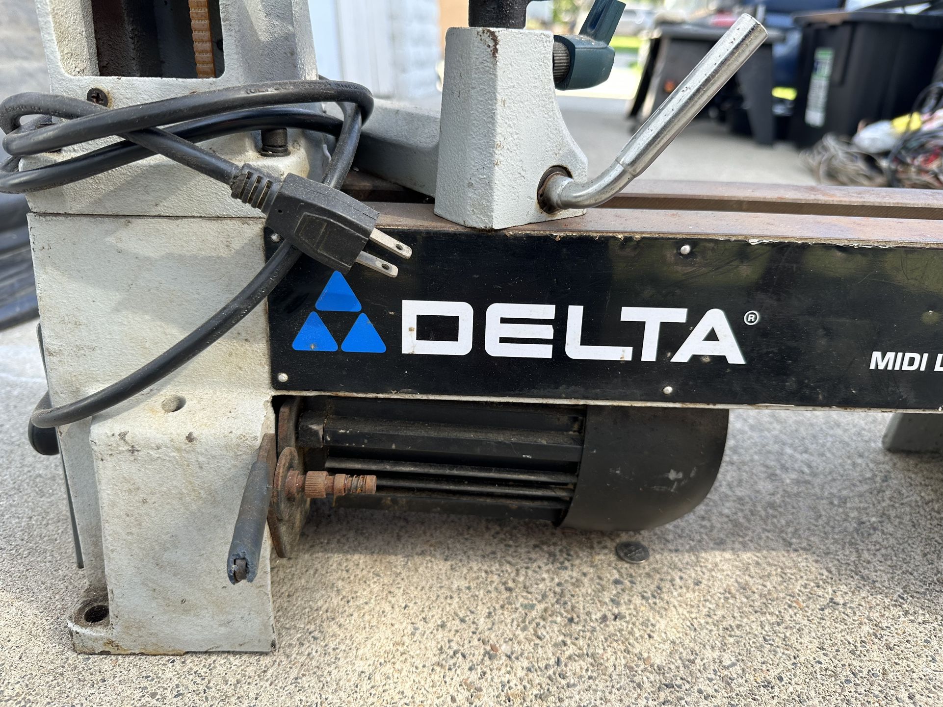Delta Midi Lathe
