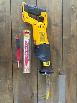Dewalt 20 v max battery operated  Reciprocating Saw, tool only
