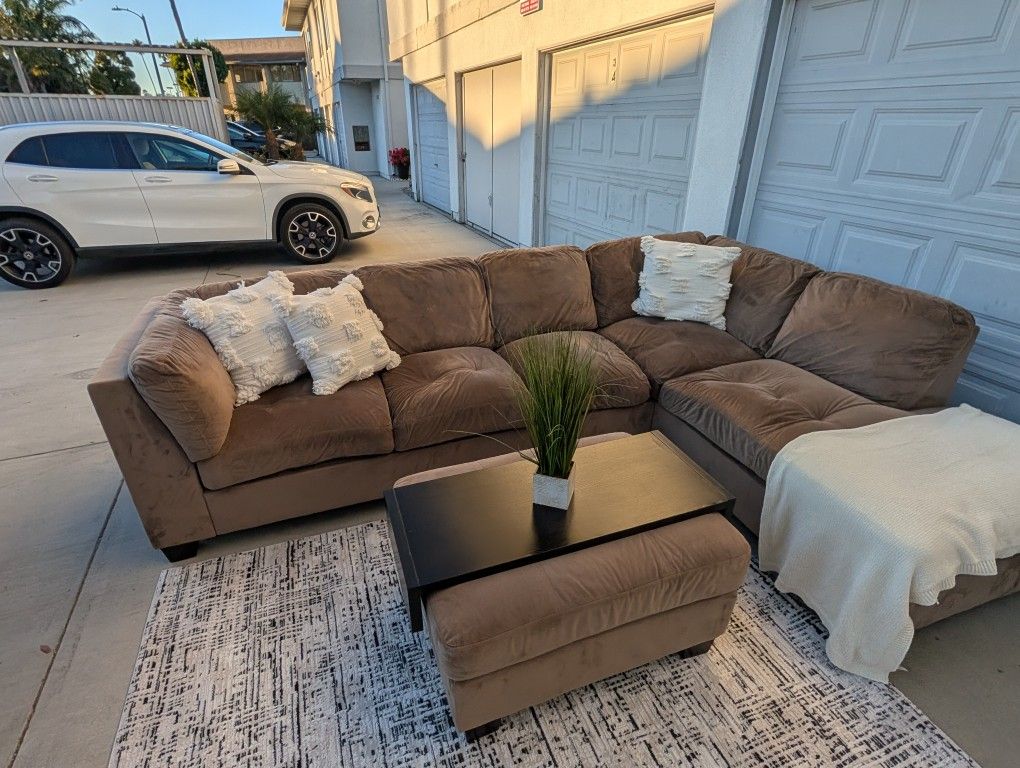 L-Shaped Sectional Sofa w/ Ottoman & Tray – Seats 6 FREE Delivery