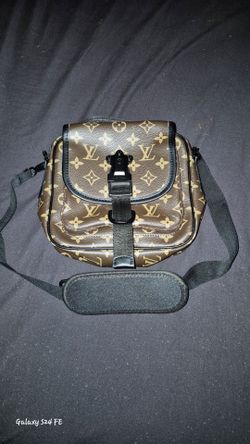 Shoulder bag