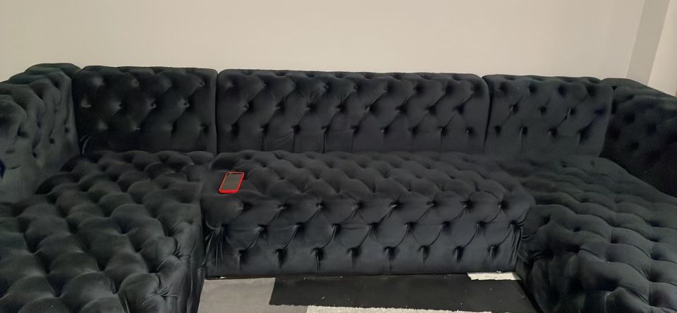 Black sectional in good condition need it gone ASAP