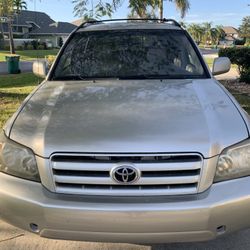 2005  Toyota Highlander V6