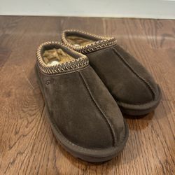 Ugg Slippers worn Once 