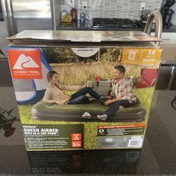 Tritech Queen Airbed With In & Out Pump