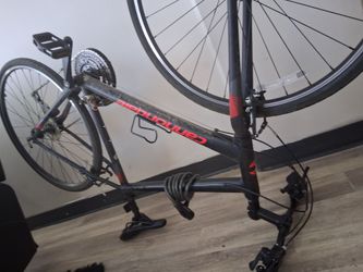 Cannondale
Quick 8