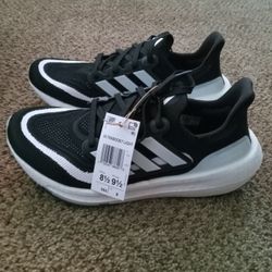 Brand New Adidas Ultraboost Light Men's Shoes Size 8 1/2