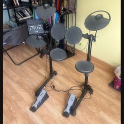 Yamaha DTX400K Electronic Drum Set
