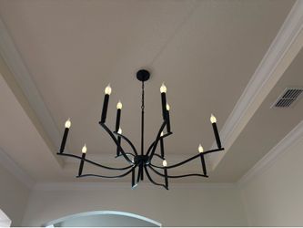 Chandelier (Like new) black metal