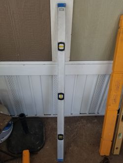 4' lavels