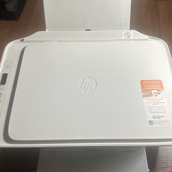 HP DeskJet 2700e