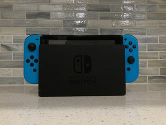 Nintendo Switch , Charger , Controller , Dock