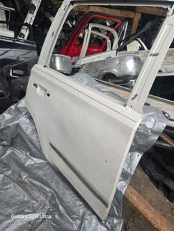 2015 2020 Cadillac escalade passenger rear door shell
