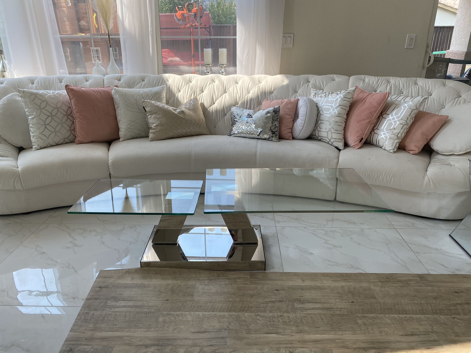 Glass Coffee table for Sale in Fairfield, CA - OfferUp