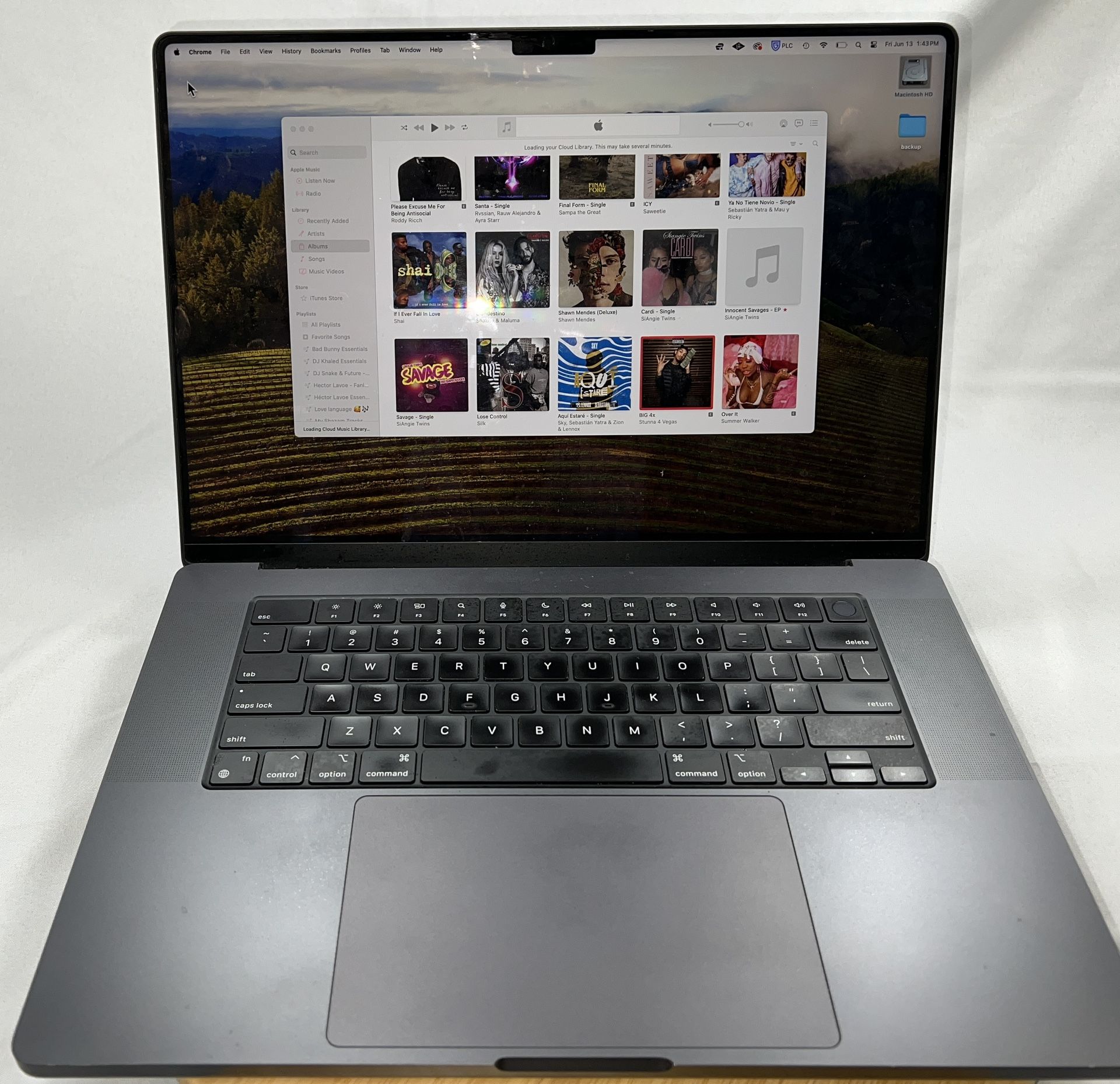 2023 MacBook Pro M3 16" - 1 TB - 18 GB RAM - M3 Pro 12 Core CPU, 18 Core GPU,