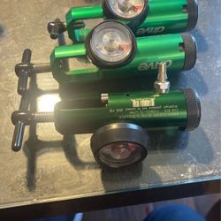 Oxygen Regulator