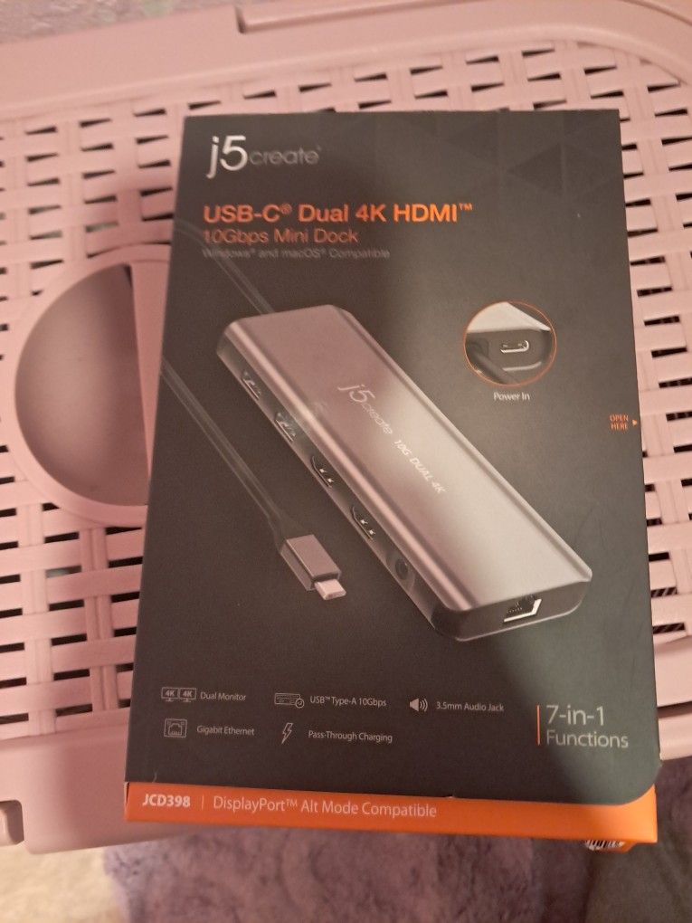 J5 Create Dual 4k USB C Unopened