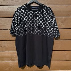 Lv shirt