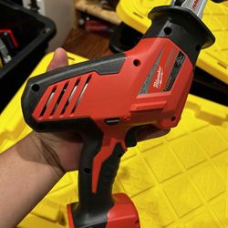 Milwaukee Saw M18 