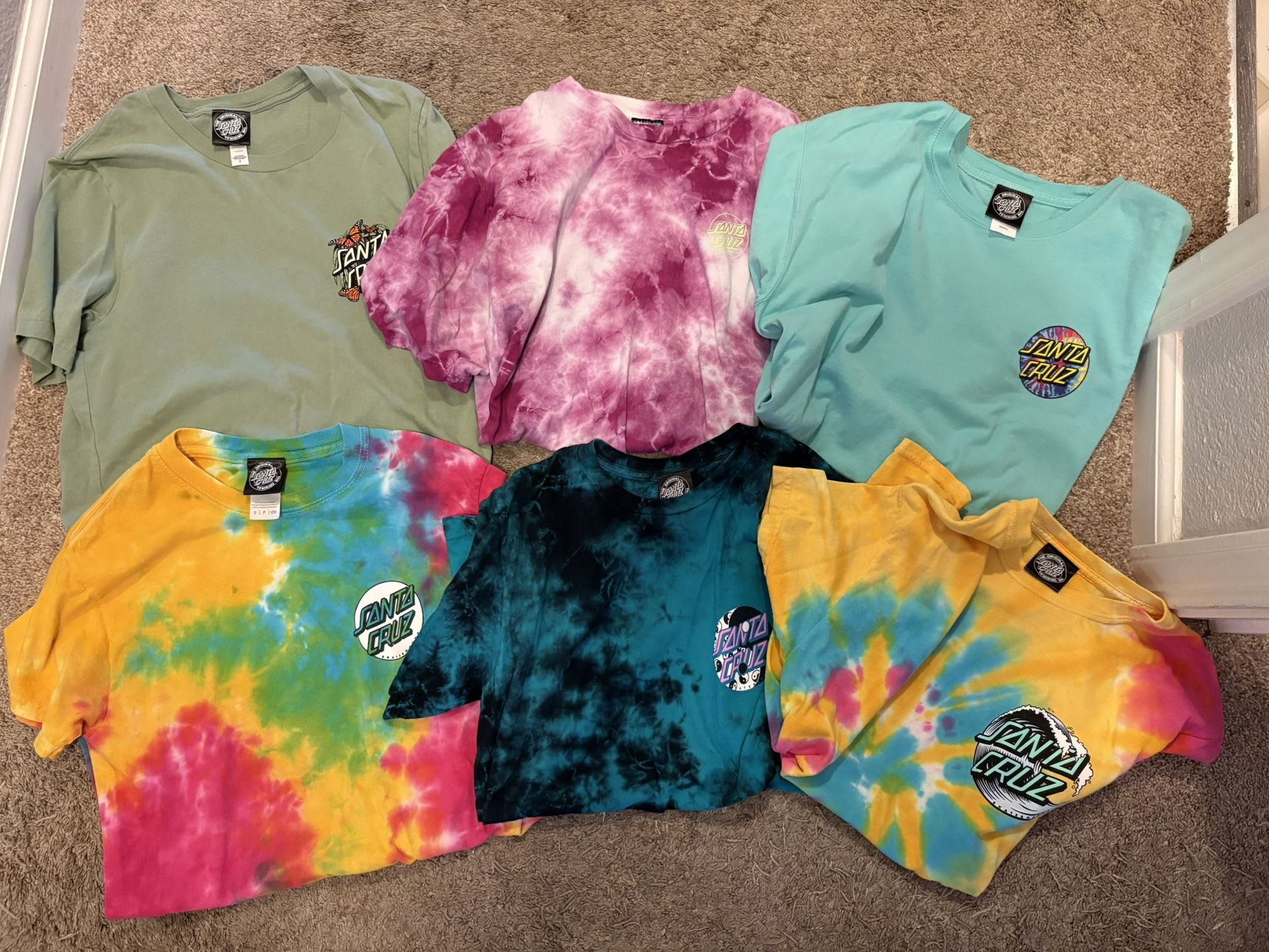 Santa Cruz Women’s Tops - Size Small