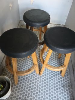 3 banquitos