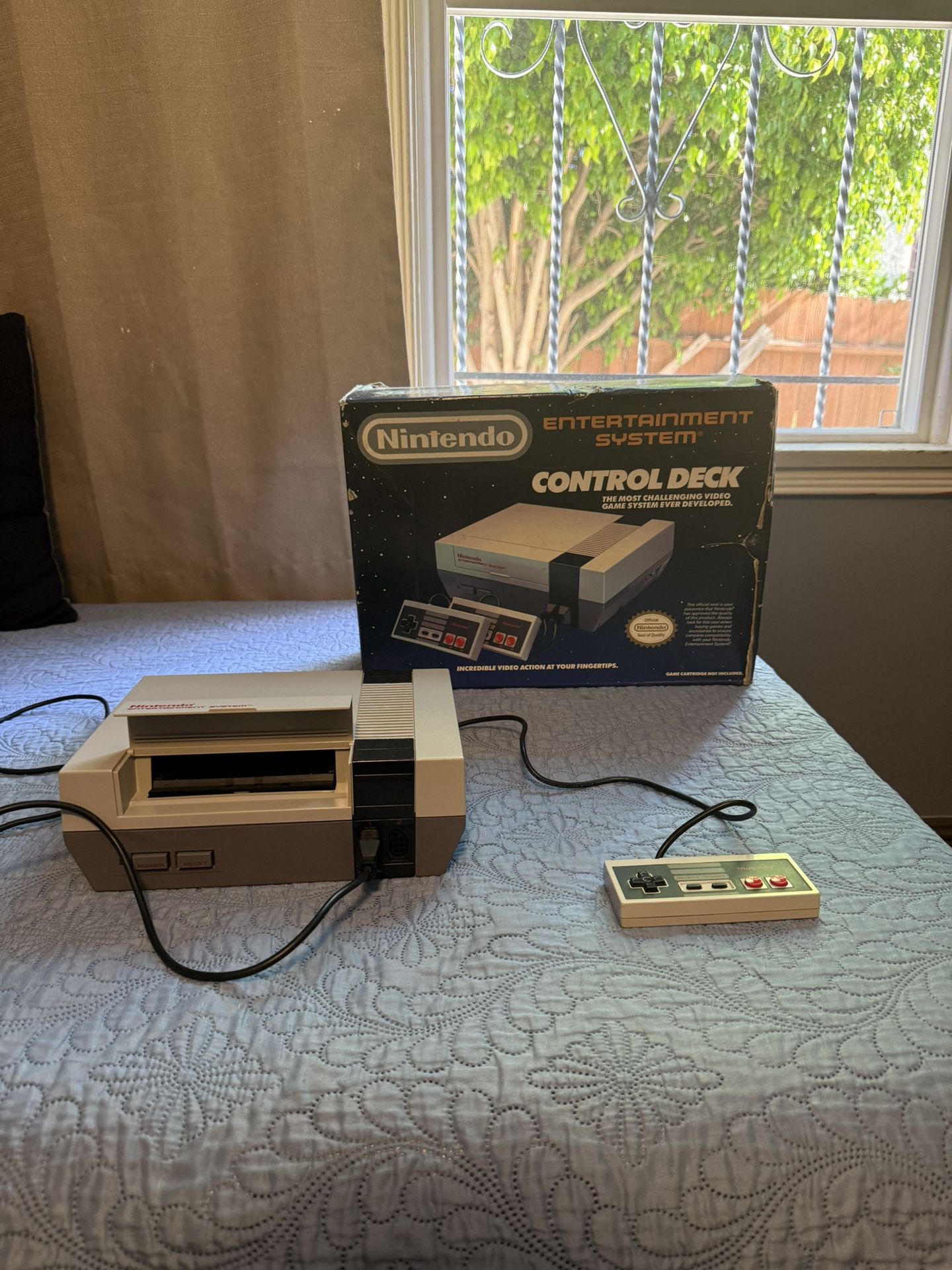 Nintendo Entertainment System complete with box