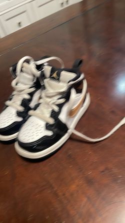 Jordan size 6.5 toddler shoes