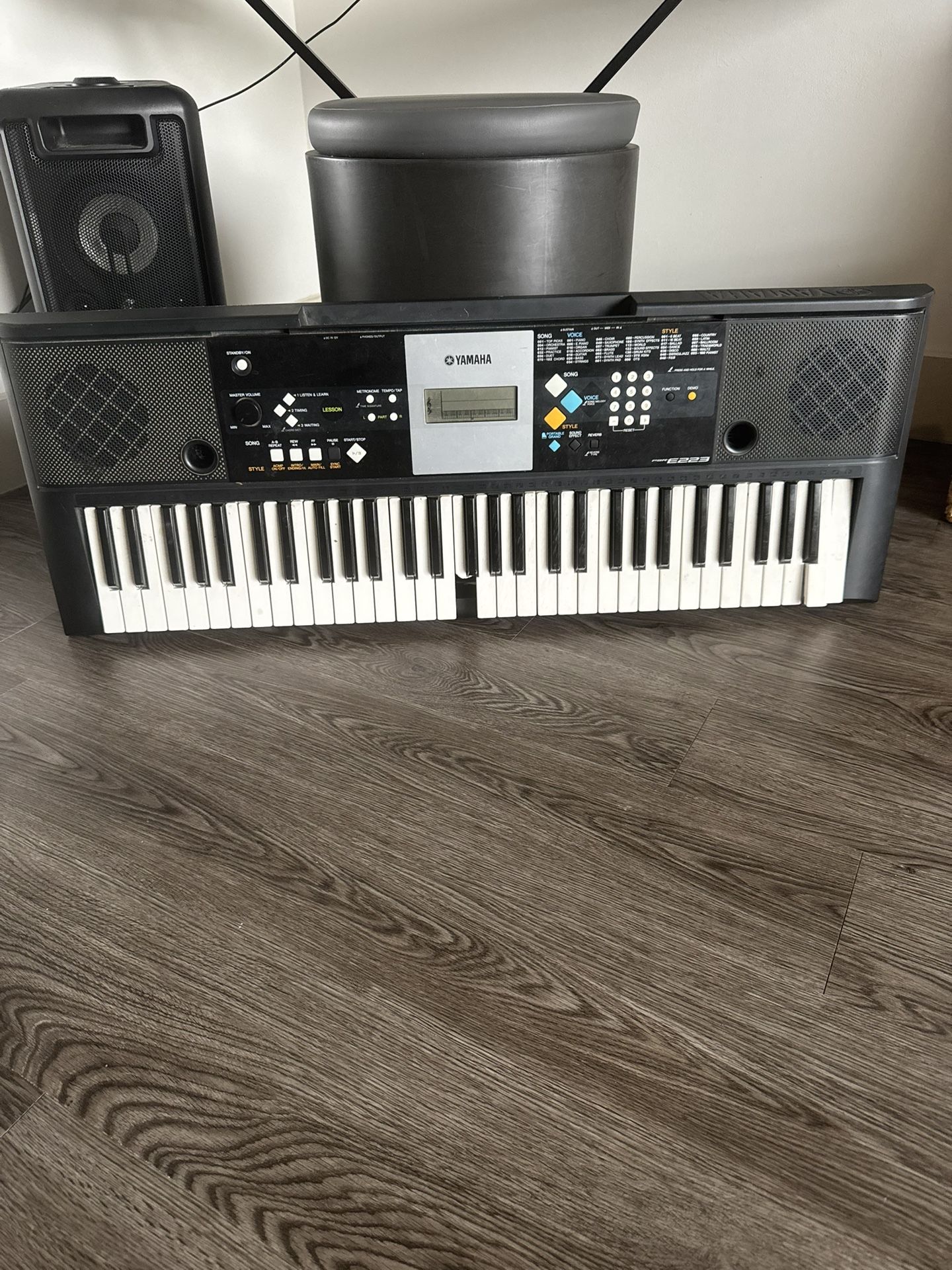 61 Key Yamaha Digital Keyboard