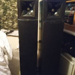 Klipsch        V.f . 36   FloorTower Speakers