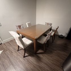 Jerome’s furniture Brand new table