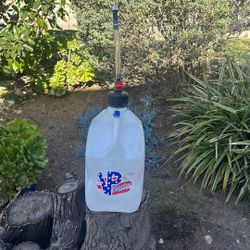 VP Racing Sportsman Container With Hose