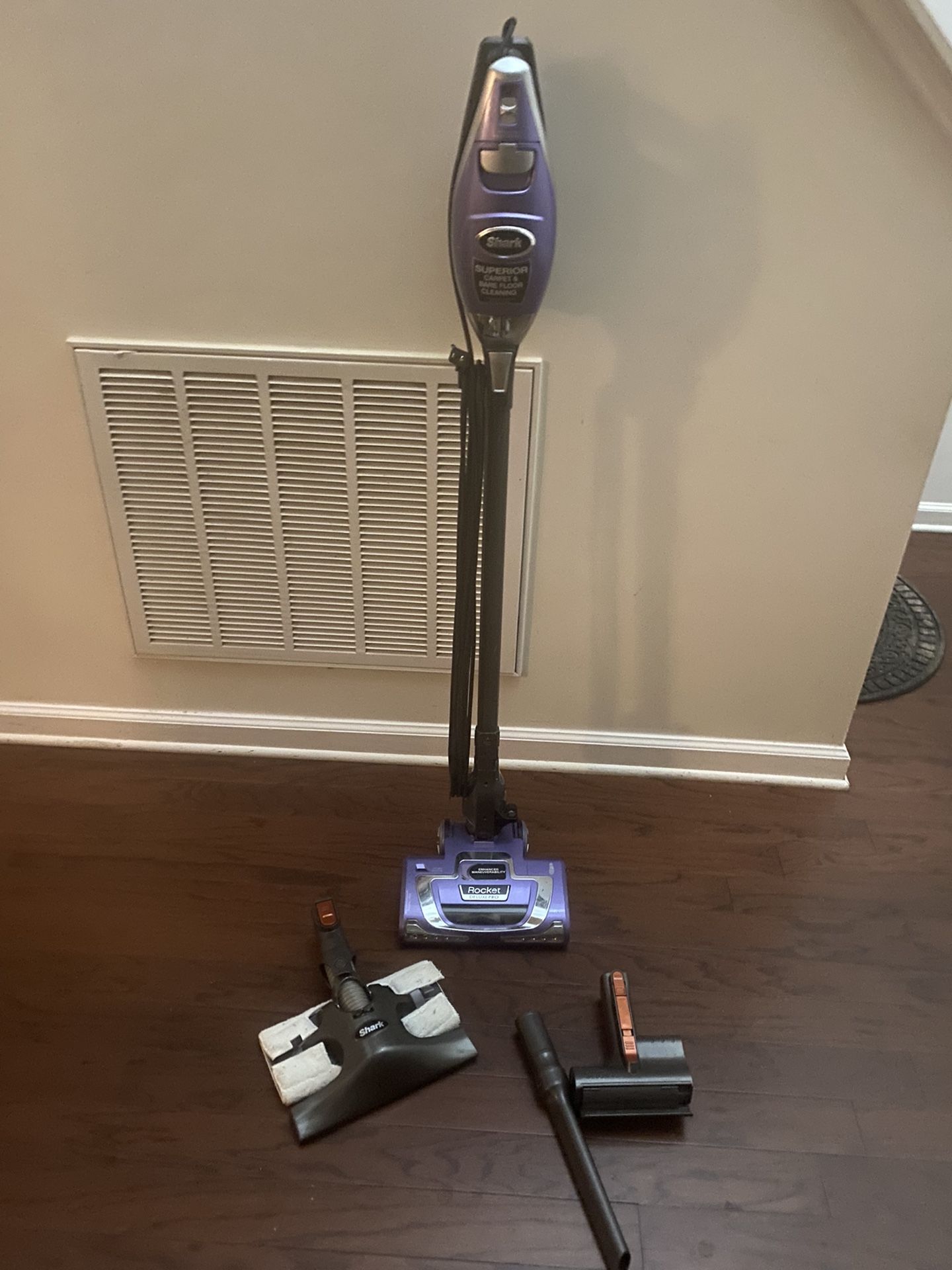 Shark Rocket Deluxe PRO Vacuum Cleaner 