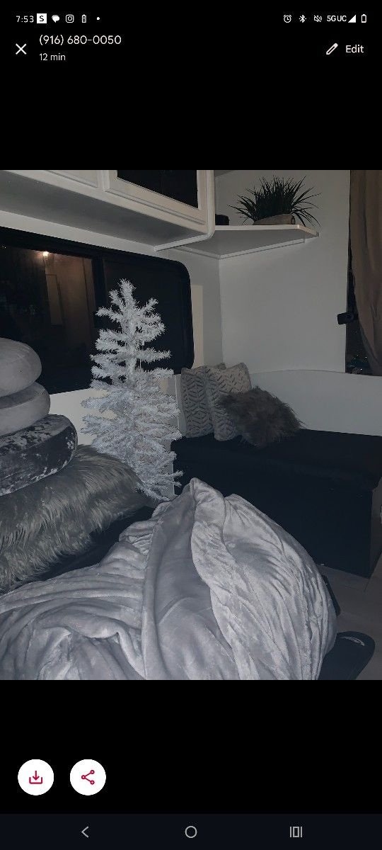 Trailer RV Ac Works Electric Lyft .