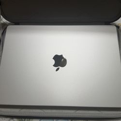 M5 MacBook Pro 14 Inch 16GB 512GB
