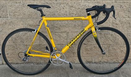 Cannondale 56cm Road Bike - Campagnolo Record Groupset