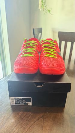Kobe 6 Protro “Reverse Grinch” Size 11 M
