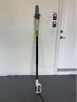 Portland 1.5 HP Electric Pole Saw – 9.5” Bar – Extendable Tree Trimmer