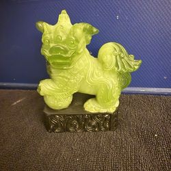 Vtg Faux Jade Like Foo Dog Figurine Black Stand Asian