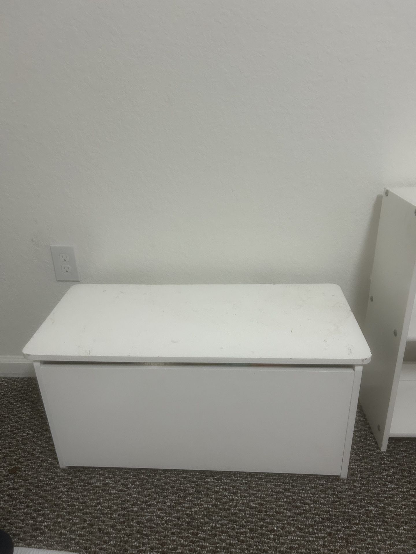 White storage seat or toychest