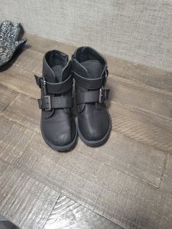Girls Shoes